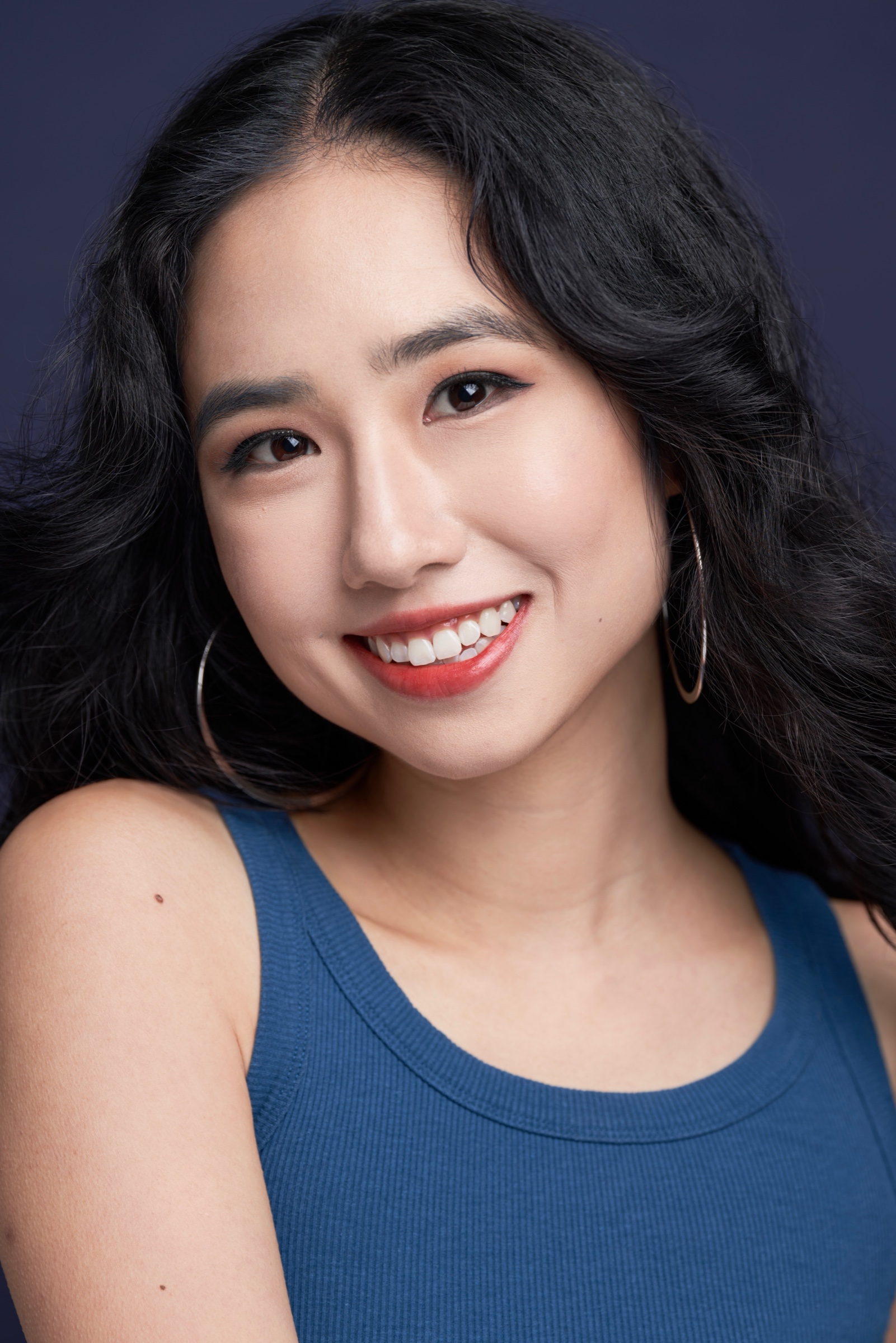 Minyi Zhang Headshot